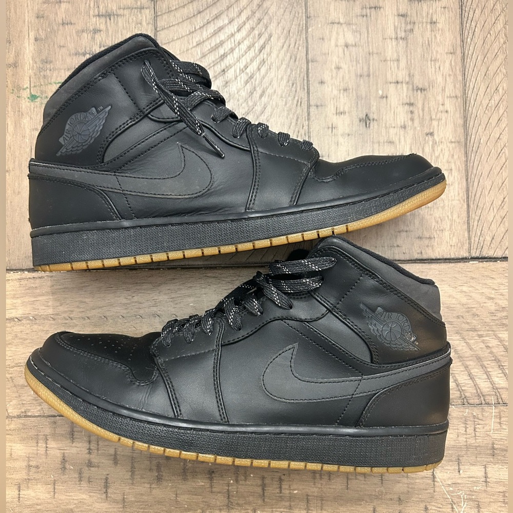 Nike Air Jordan Mid Winterized Black Gum Shoes Size 12